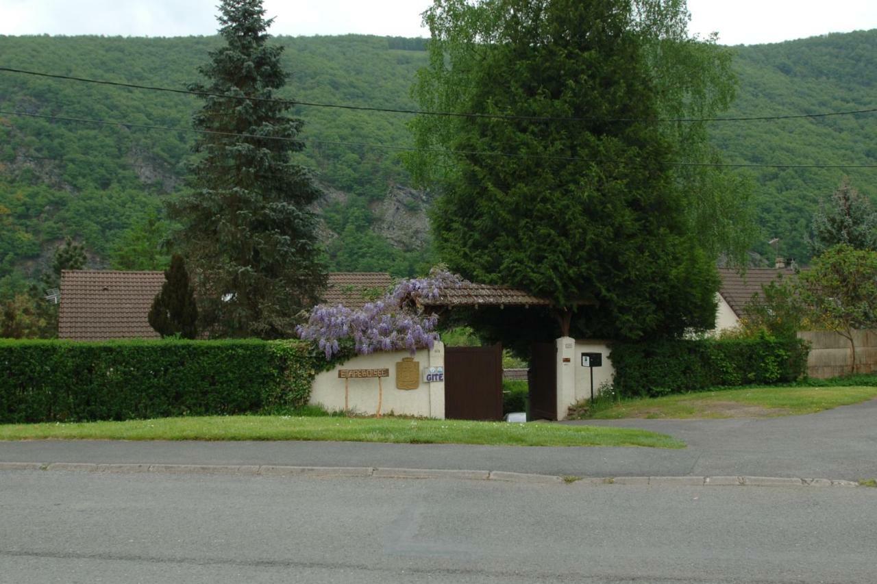 Chalet Meleze Etapeboisee Fumay Exterior foto